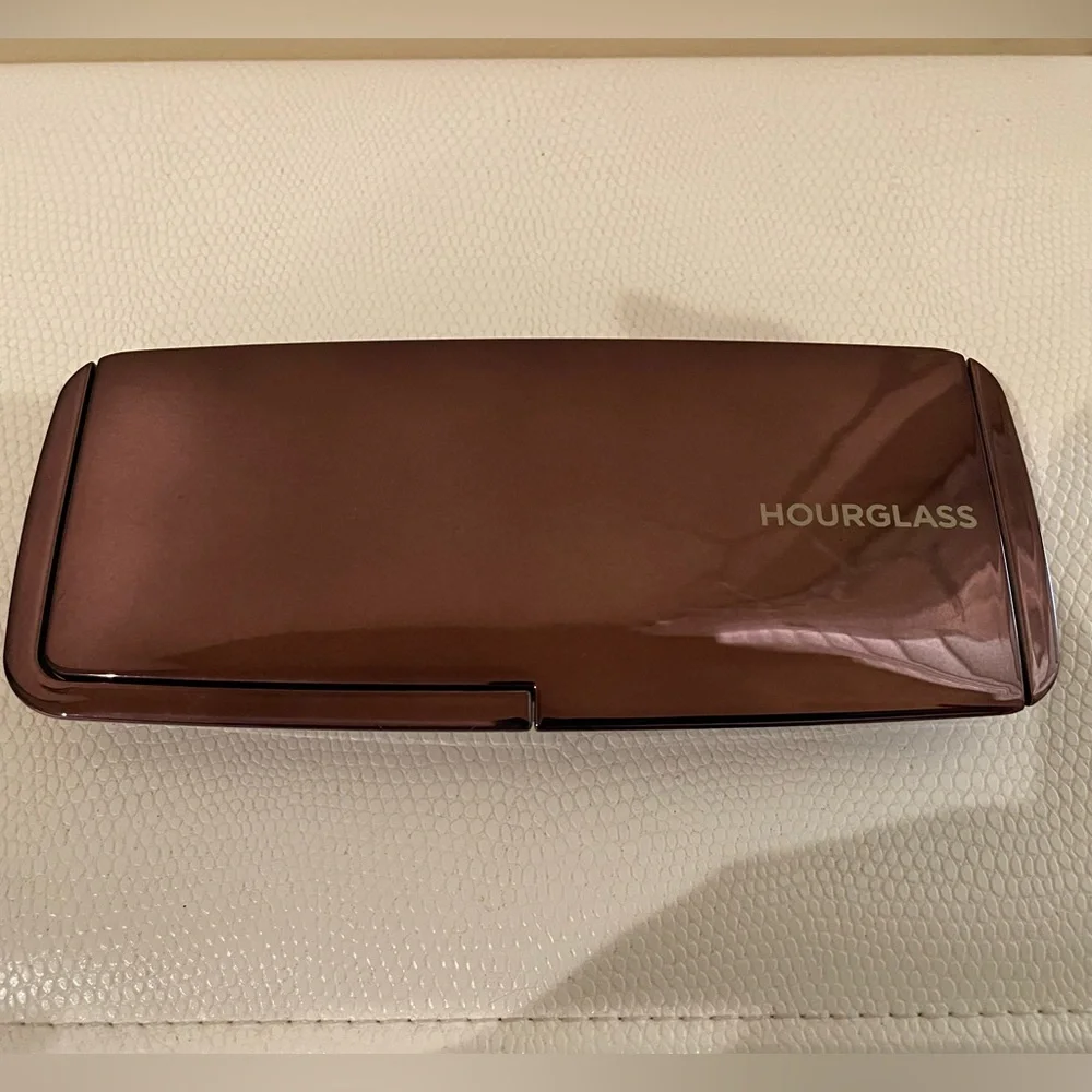 Hourglass Ambient Lighting Palette, Diffused Light, Diffused Heat, Bronze Light